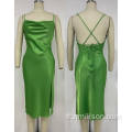 L&#39;épaule verte tissée attache des robes à fente inférieures